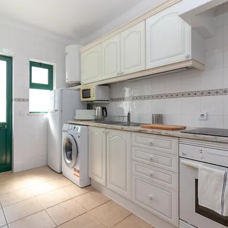 Penthouse Farol - *